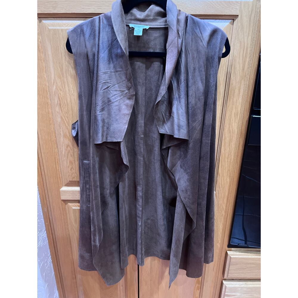 Westbound Women's Brown Sleeveless Vest 1X